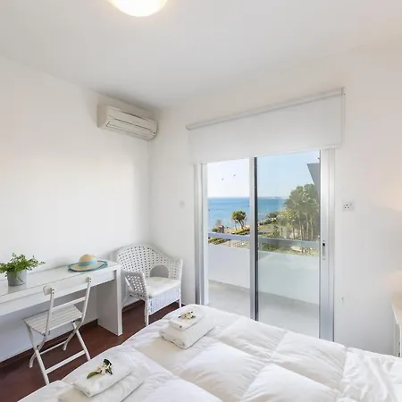 Olimpia Beach Apartament Limassol