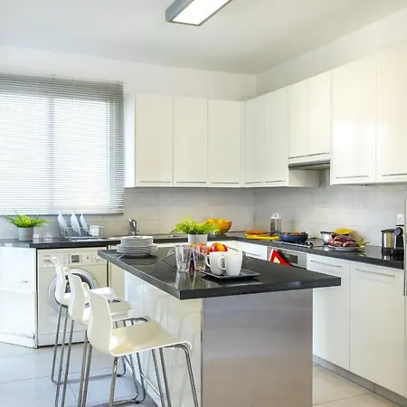Olimpia Beach Apartment Limassol